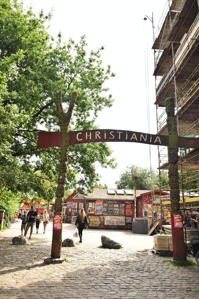 Medium JPG Freetown Christiania 1